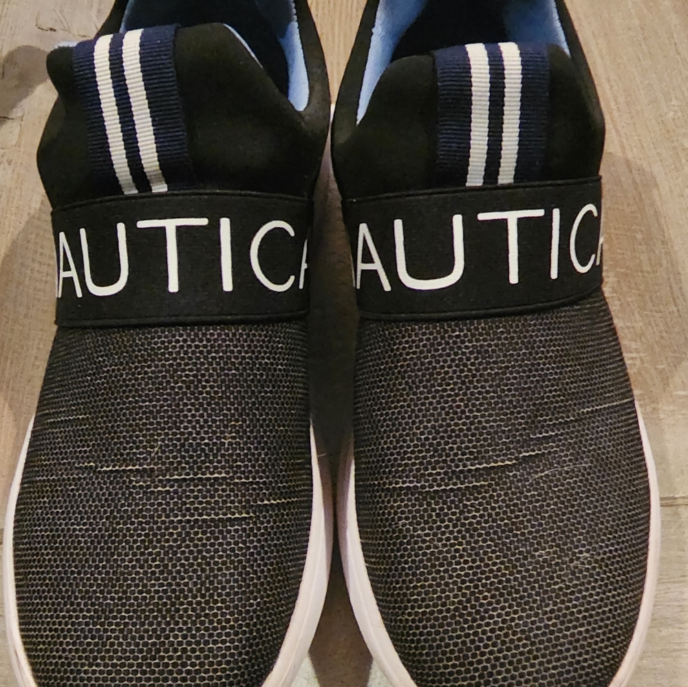 Women's Nautica Slip Ons